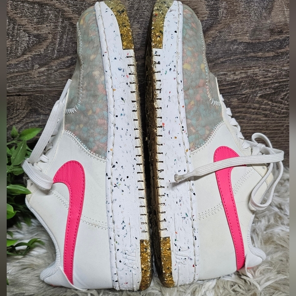 Nike Air Force 1 - Picture 6 of 13